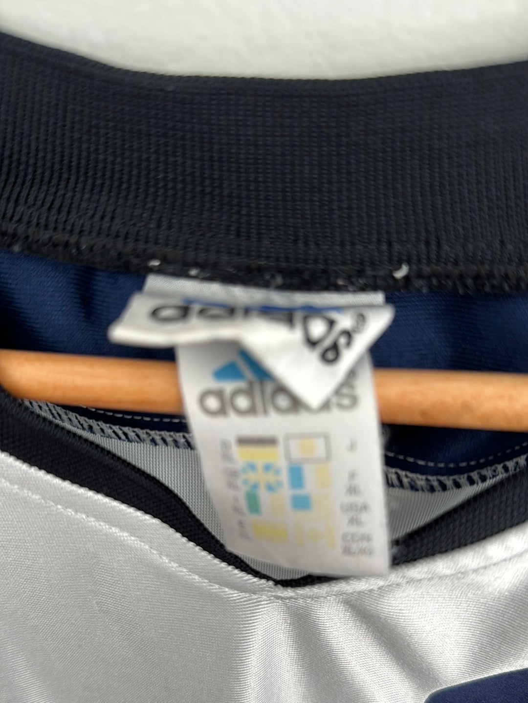 Adidas 6 Basketball Jersey M